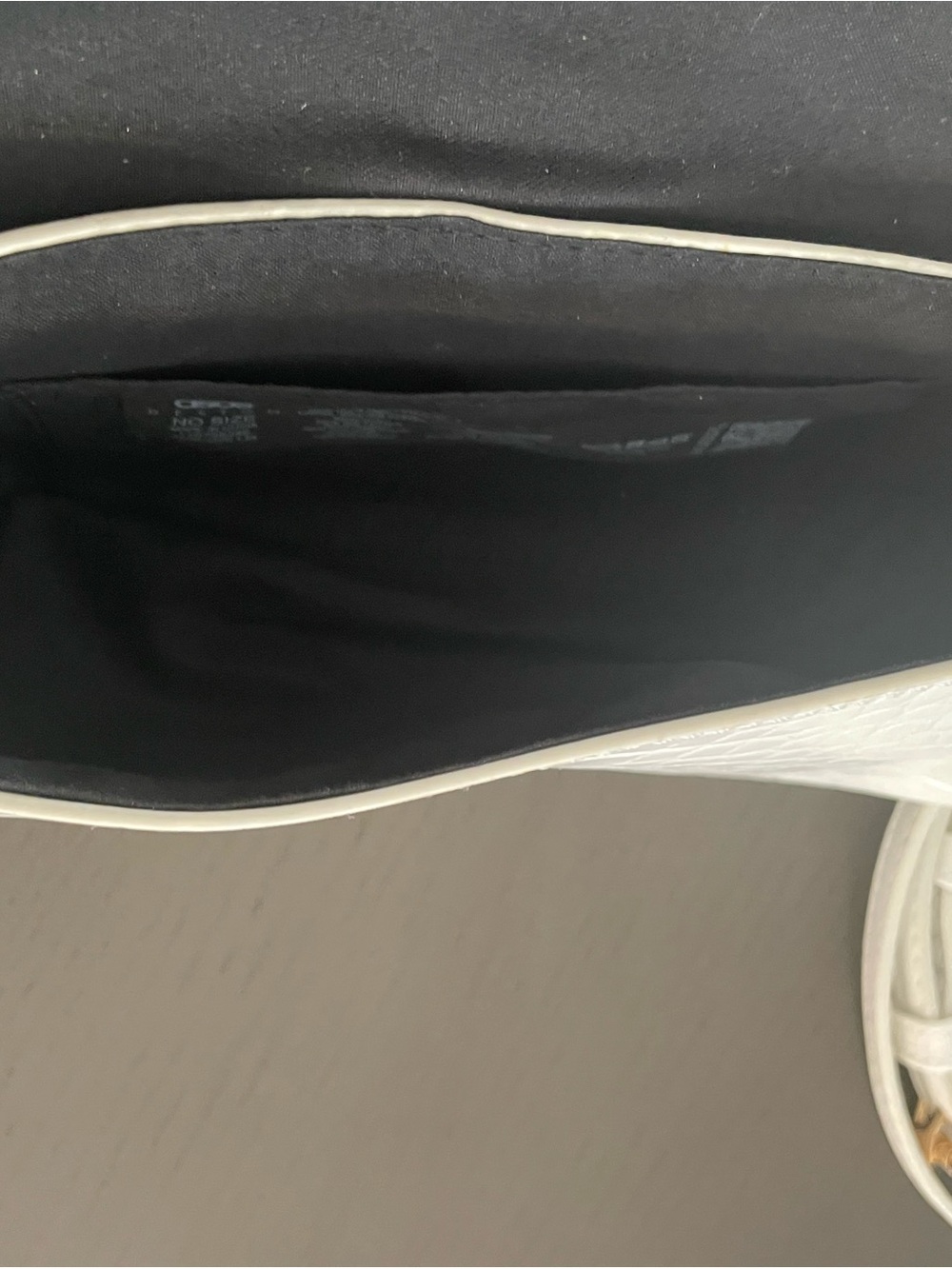 ASOS White Croc-Embossed Top Handle Bag - Picture 8 of 11